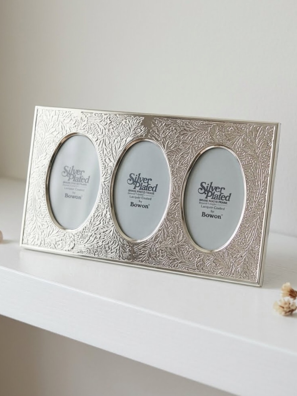 New Bowon triple-oval photo frame silver-plated textured finish 2.5 x 3.5”